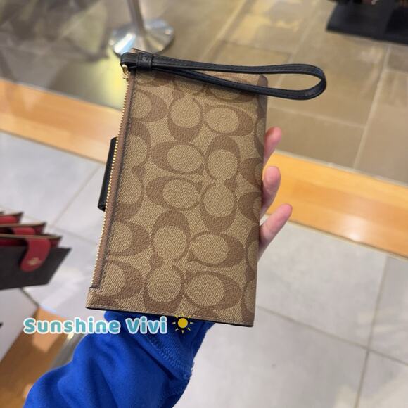 NWT COACH Tech Wallet in Colorblock Signature Canvas C2874 Gold/Tan/Black - Picture 3 of 5